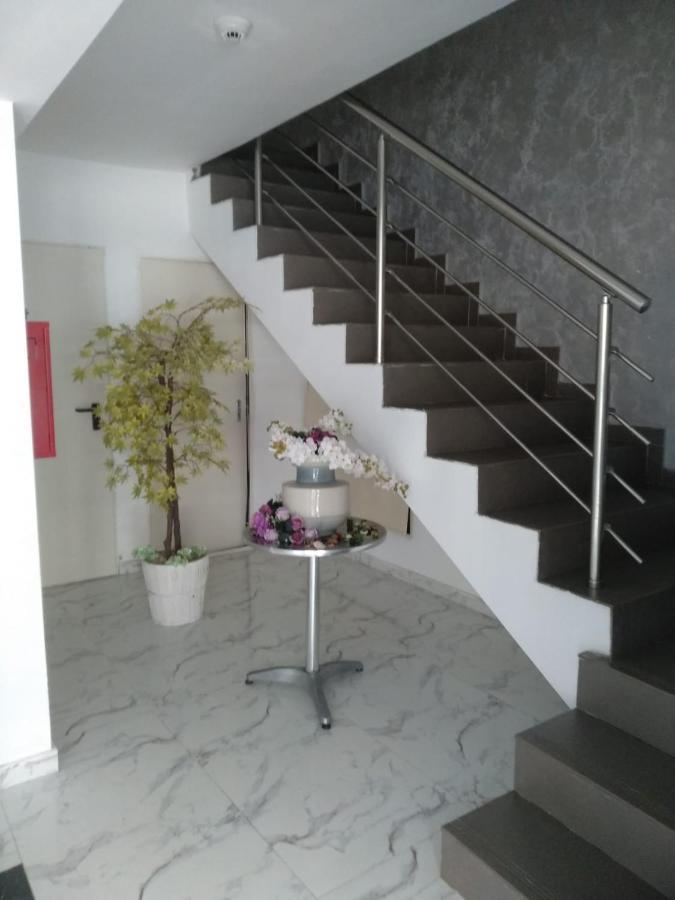 Apartamento Garsoniera Saturn Exterior foto